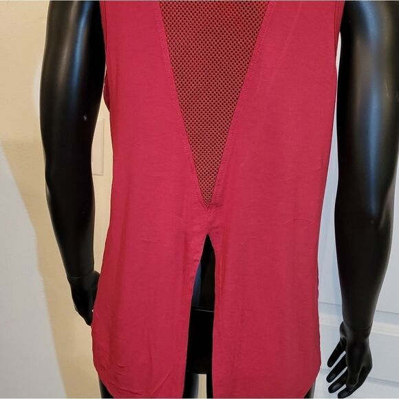 BRAND NEW DARK RED  SHORT SLEEVE WOMEN"S TOP - Picture 13 of 16